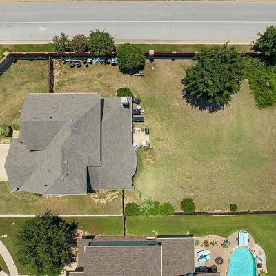 8901 Lake Country Ct, Fort Worth, TX 76179