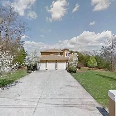 8914 Brow Lake Rd, Soddy Daisy, TN 37379