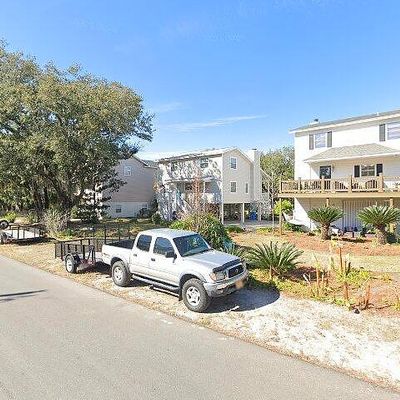 9 Shipwatch Cir, Tybee Island, GA 31328