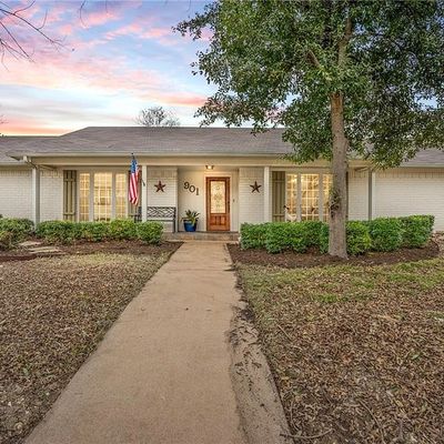 901 Sleepy Hollow Rd, Woodway, TX 76712