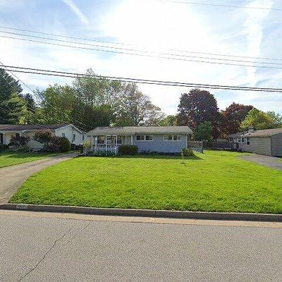 911 Bel Air Dr Nw, North Canton, OH 44720