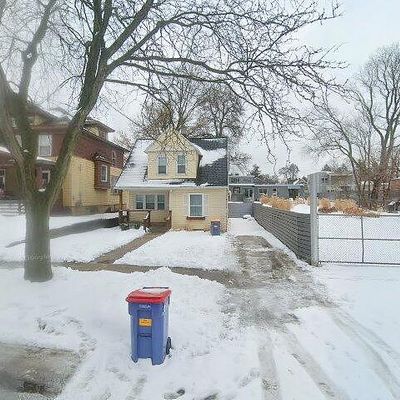 911 Sigsbee St Se, Grand Rapids, MI 49506