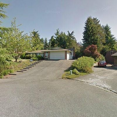 912 Tomahawk Dr, Mount Vernon, WA 98273