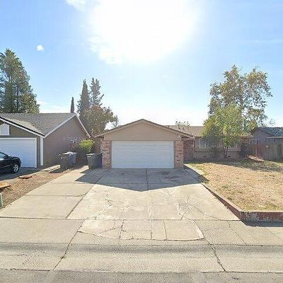 7422 Sun Reign Ln, Sacramento, CA 95823