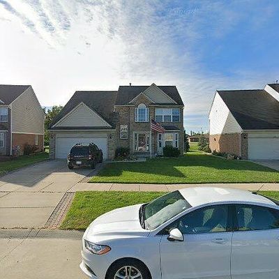 750 Pine Ridge Ln, Madison Heights, MI 48071