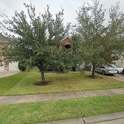 7511 Summer Shore Dr, Rosenberg, TX 77469