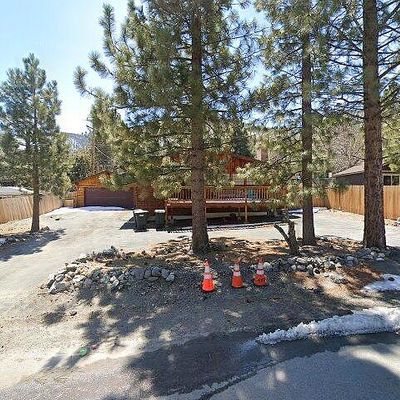 755 Mountain View Ave, Wrightwood, CA 92397