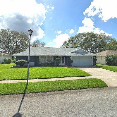 7708 Fairlawn Dr, Hudson, FL 34667