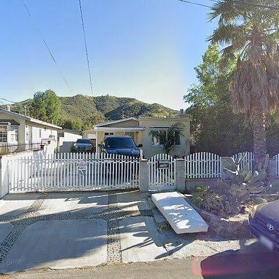 7742 Beckett St, Tujunga, CA 91042