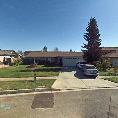 7785 Whitewood Dr, Fontana, CA 92336