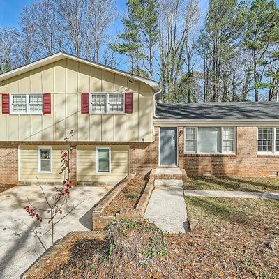 795 Needle Rock Dr, Stone Mountain, GA 30083