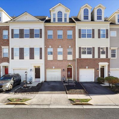 7983 Avery Park Ct, Alexandria, VA 22306