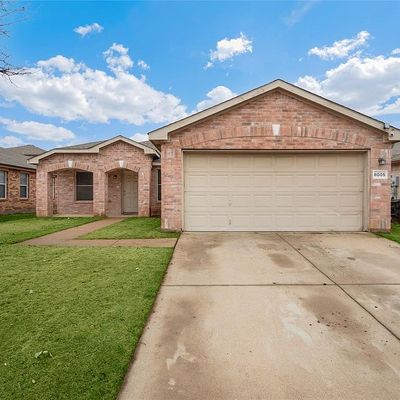 8005 Meadow View Trl, Fort Worth, TX 76120