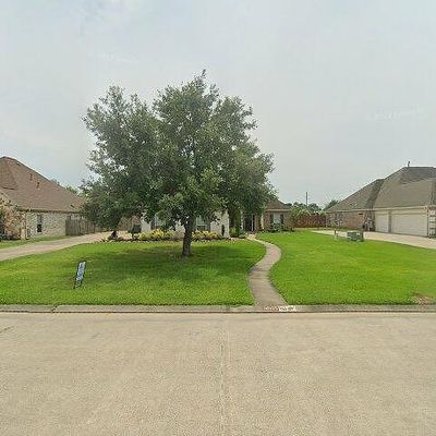 8055 Village Dr, Beaumont, TX 77713