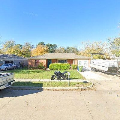 808 Perry Dr, Fort Worth, TX 76108