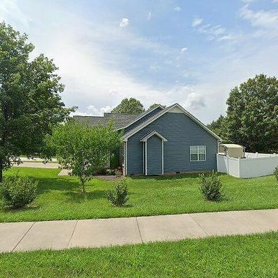 102 Josie Dr, Pleasant View, TN 37146