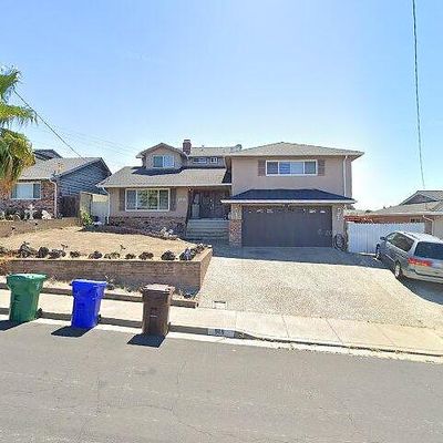 919 Hawthorne Dr, Rodeo, CA 94572