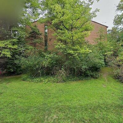 925 Canyon View Rd #305, Northfield, OH 44067