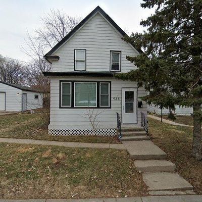 938 Cypress St, Saint Paul, MN 55106