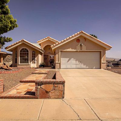 98 Torrey Pines Dr, Santa Teresa, NM 88008