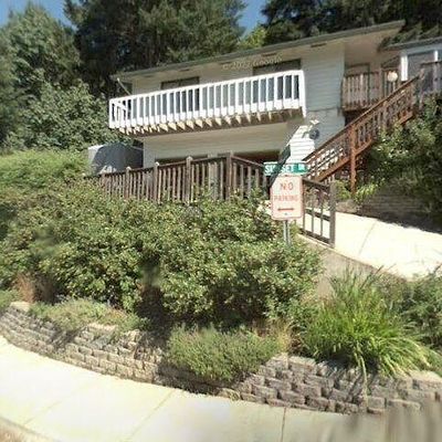 995 Sunset Dr, Springfield, OR 97477