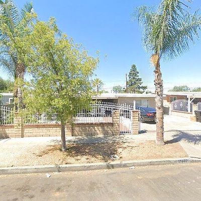 11607 Woodcock Ave, San Fernando, CA 91340