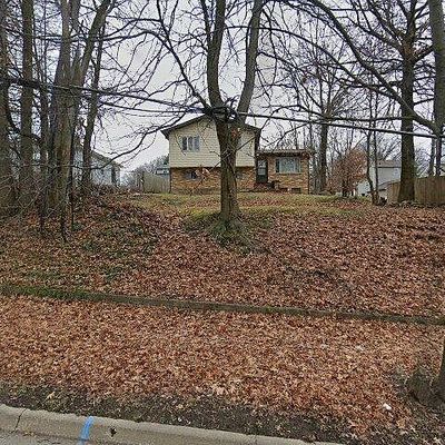 1302 East Ave, Akron, OH 44307