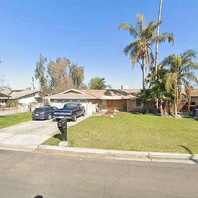 10708 La Cresenta Dr, Bakersfield, CA 93312