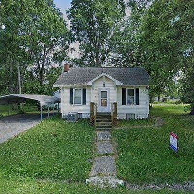 110 Mckinley St, Worden, IL 62097