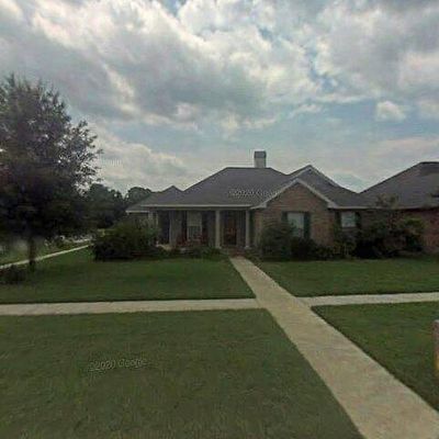 112 Lahasky Dr, Youngsville, LA 70592