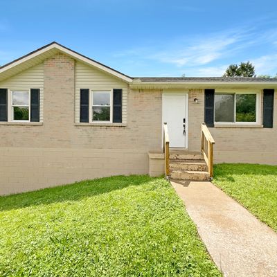 1549 Barber Ct, Clarksville, TN 37042