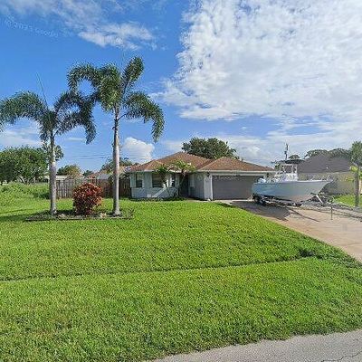 135 Sw South Wakefield Cir, Port Saint Lucie, FL 34953