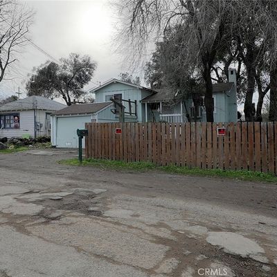 14051 Woodland Dr, Clearlake, CA 95422