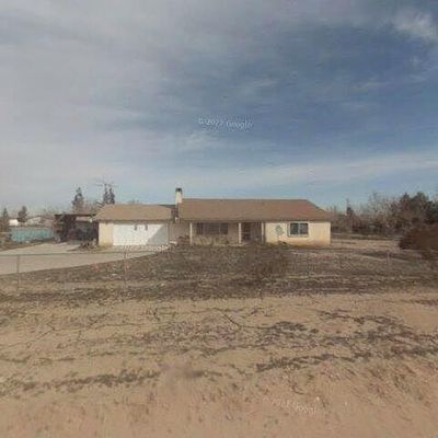 14090 Estero Rd, Victorville, CA 92392