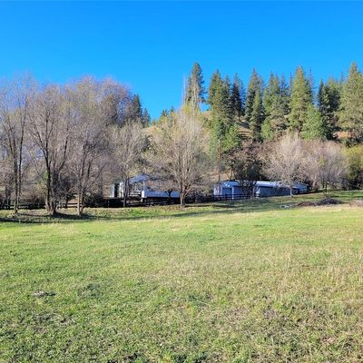 2 Tonasket Creek Rd, Curlew, WA 99118