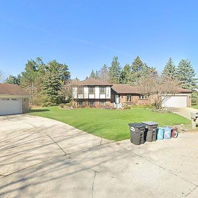 16844 Dundalk Ct, Northville, MI 48168