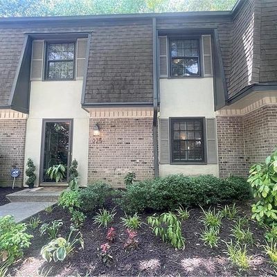 225 Triumph Dr Nw, Atlanta, GA 30327