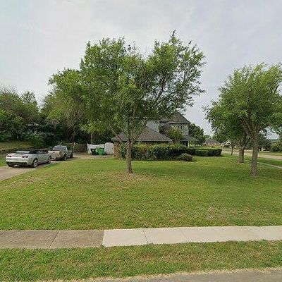 300 Creekview Cir, Crandall, TX 75114