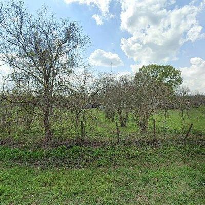 300 Hay Meadow Ln, Shepherd, TX 77371