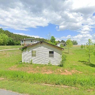 319 Five Points Rd, Leoma, TN 38468