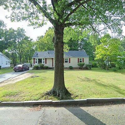 32 Aldrew Ter, Springfield, MA 01119