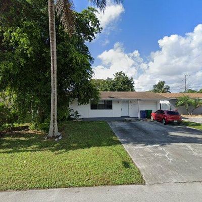 2642 Sabal Palm Dr, Miramar, FL 33023