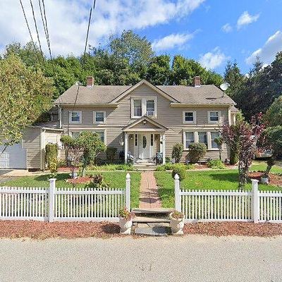 27 5 Th Ave, Baltic, CT 06330