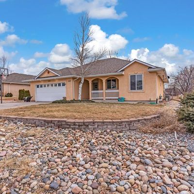 380 W Palmer Lake Dr, Pueblo, CO 81007