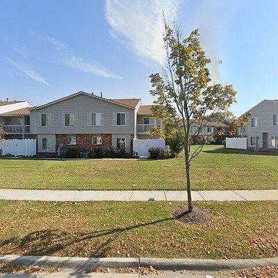 3 E Fernwood Dr, Bolingbrook, IL 60440