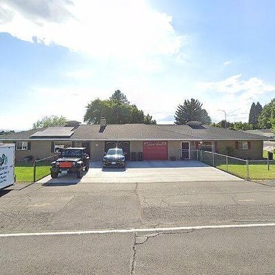 4 N 88 Th Ave, Yakima, WA 98908