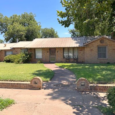 405 S Central Ave, Knox City, TX 79529