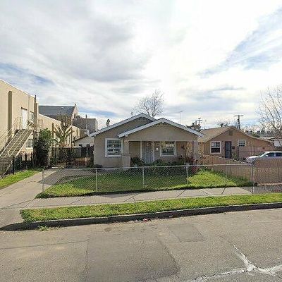 332 E Tokay St, Lodi, CA 95240