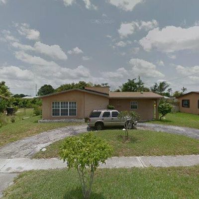4420 Nw 30 Th Ct, Lauderdale Lakes, FL 33313