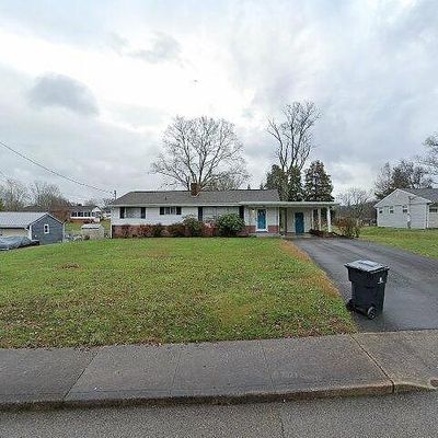 608 Centeroak Dr, Knoxville, TN 37920